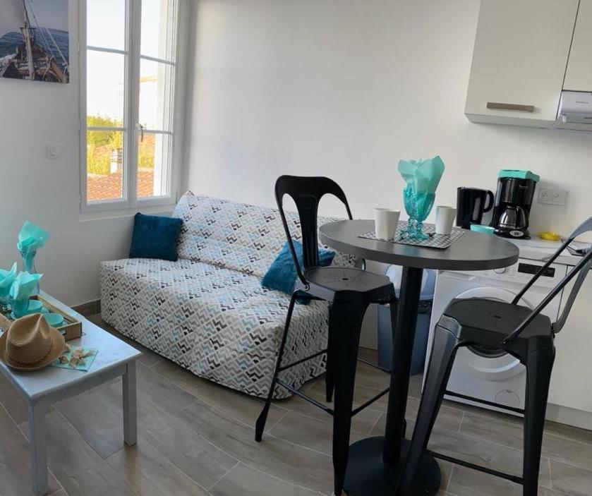 Appartement Le Logis de Virginie à Rochefort-sur-Mer Extérieur photo